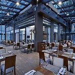Hotel Hilton Garden Bayrakli 4*