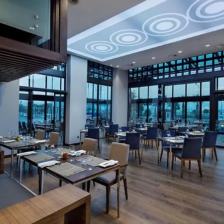 Szálloda Hilton Garden Bayrakli