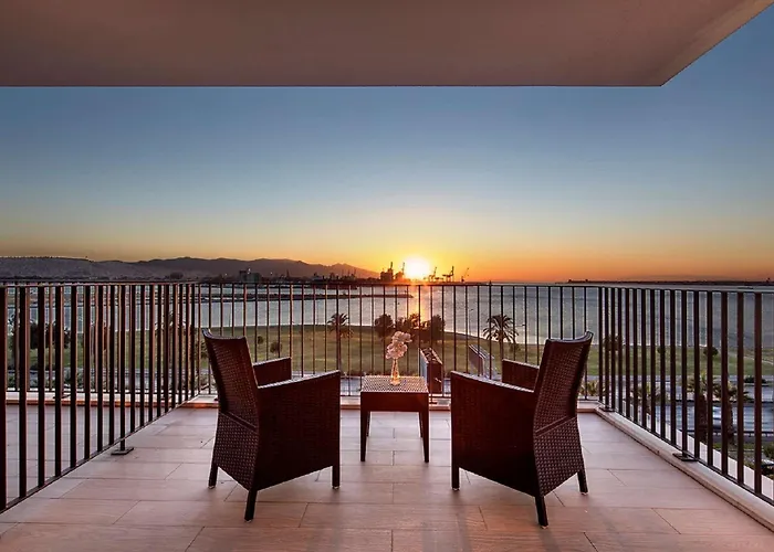 Otel Hilton Garden Bayrakli 4*