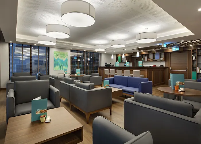 Otel Hilton Garden Bayrakli 4*