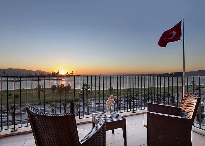 Hilton Garden Bayrakli