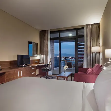 Hilton Garden Bayrakli Hotell Izmir