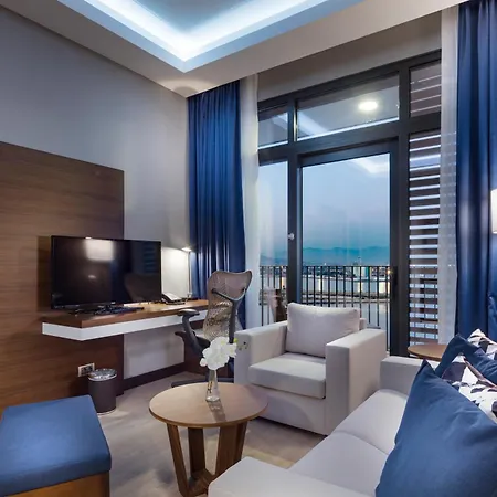Hilton Garden Bayrakli Hotell Izmir