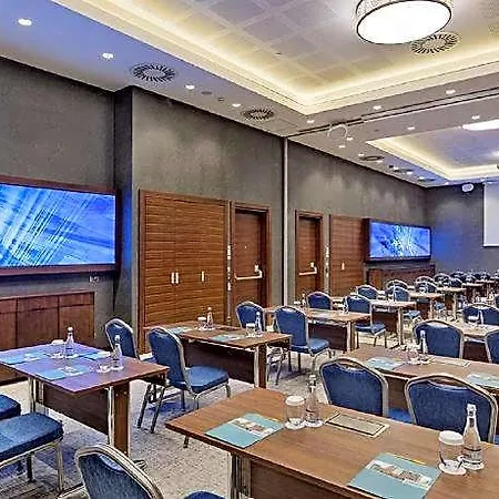 فندق هيلتون جاردن إن أزمير بايراكلي إزمير