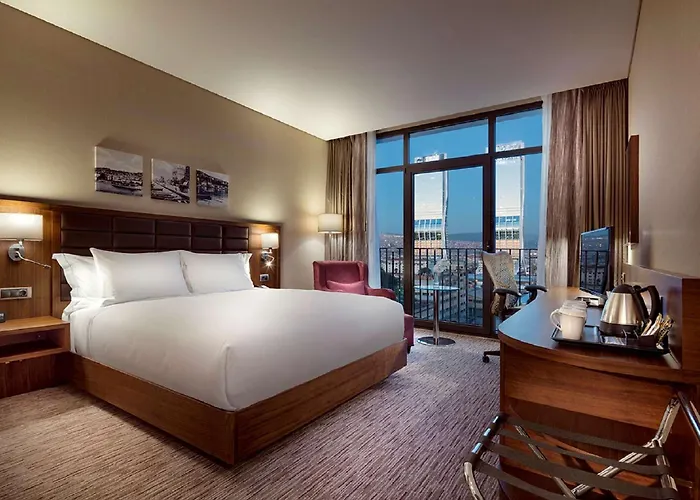 Hotel Hilton Garden Bayrakli