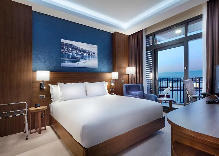 Hotel Hilton Garden Bayrakli