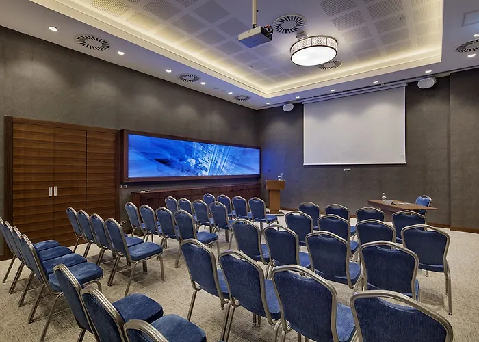 Hilton Garden Bayrakli Hotel İzmir