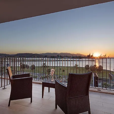 Hilton Garden Bayrakli 4*