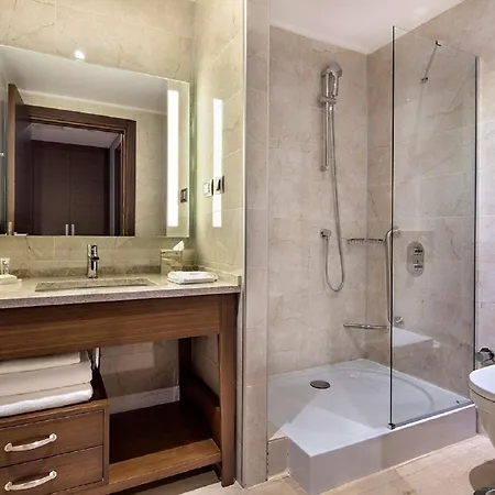 Hilton Garden Bayrakli Hotel İzmir