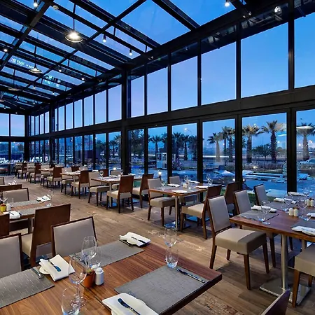 Hilton Garden Bayrakli Hotel İzmir