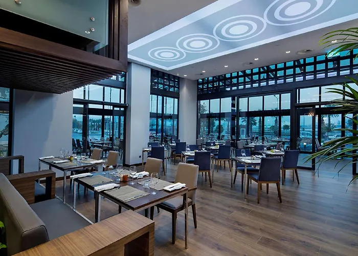 Hotel Hilton Garden Bayrakli